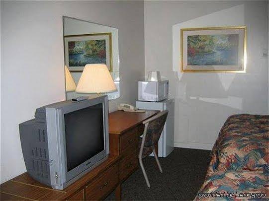 Eastglen Inn Эдмонтон Экстерьер фото