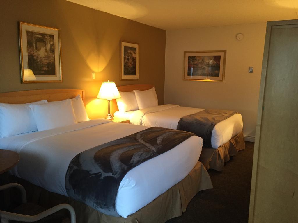 Eastglen Inn Эдмонтон Экстерьер фото
